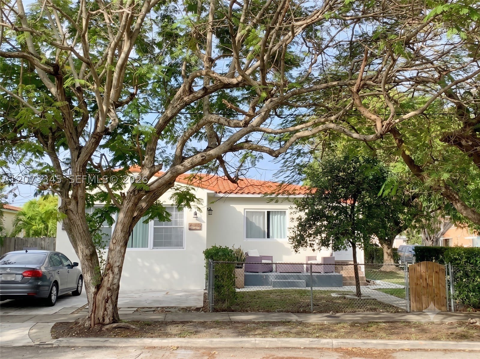 811 Sw 11Th St – photo 2