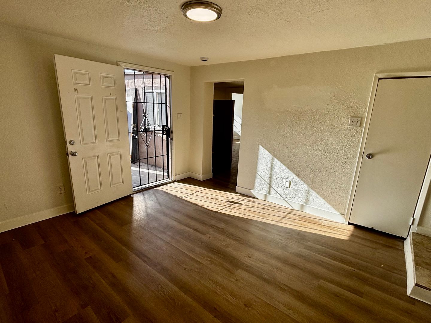 1 Bedroom 1 bath with Patio in Logan Heights! – photo 4