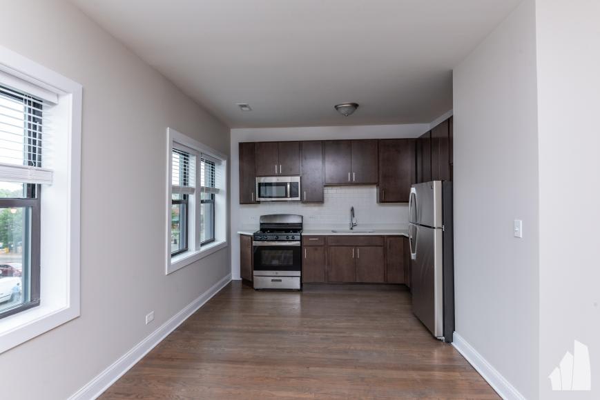 3407 W Fullerton – photo 5