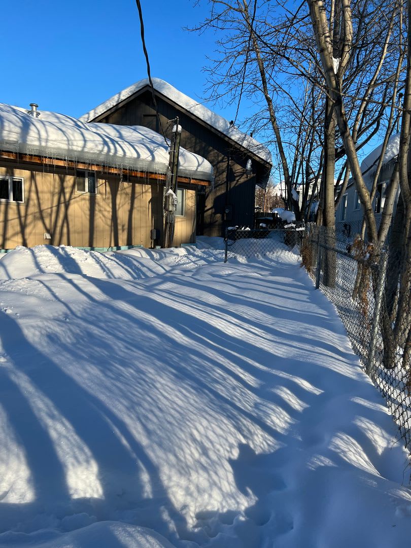 Affordable Pet Friendly Home In South Anchorage – photo 3