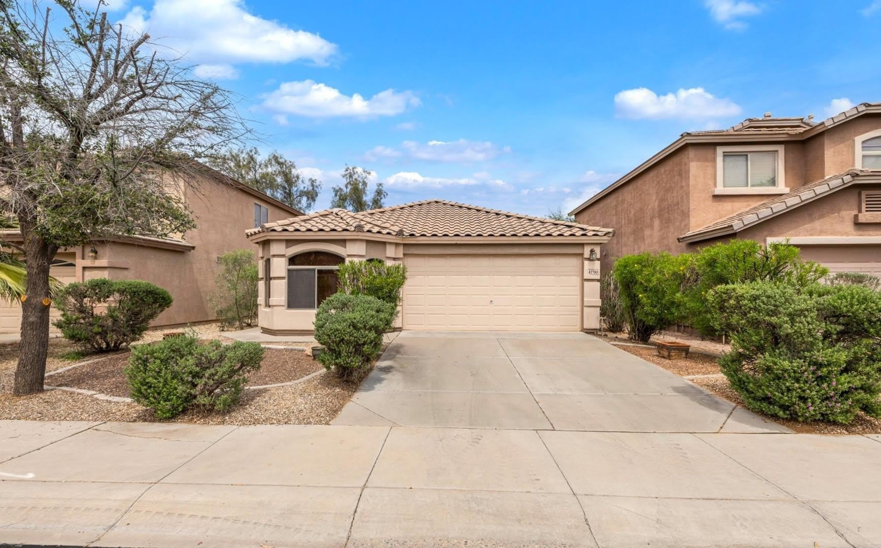42780 W Sunland Drive – photo 2