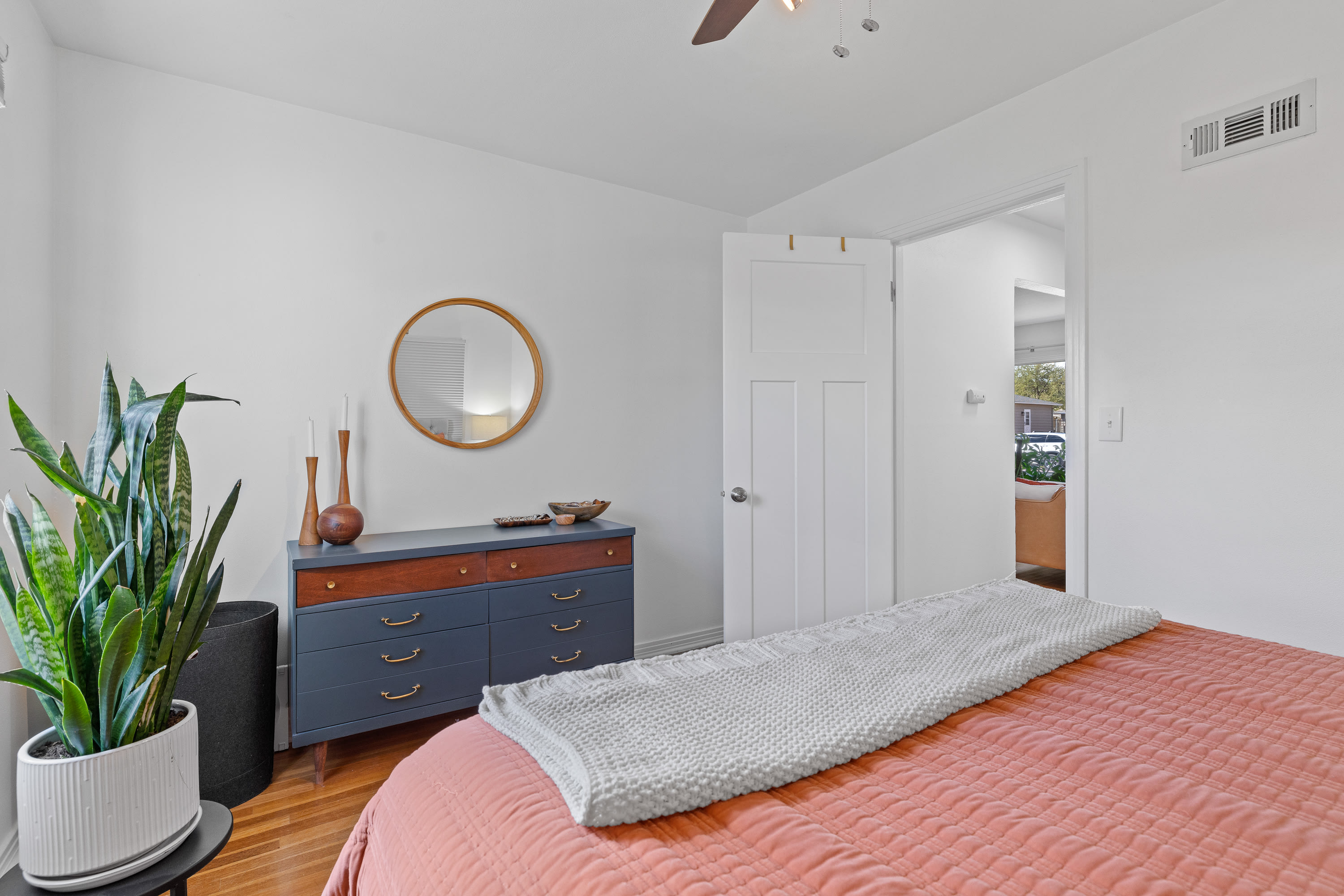 4035 West Saint Louis Street – photo 2