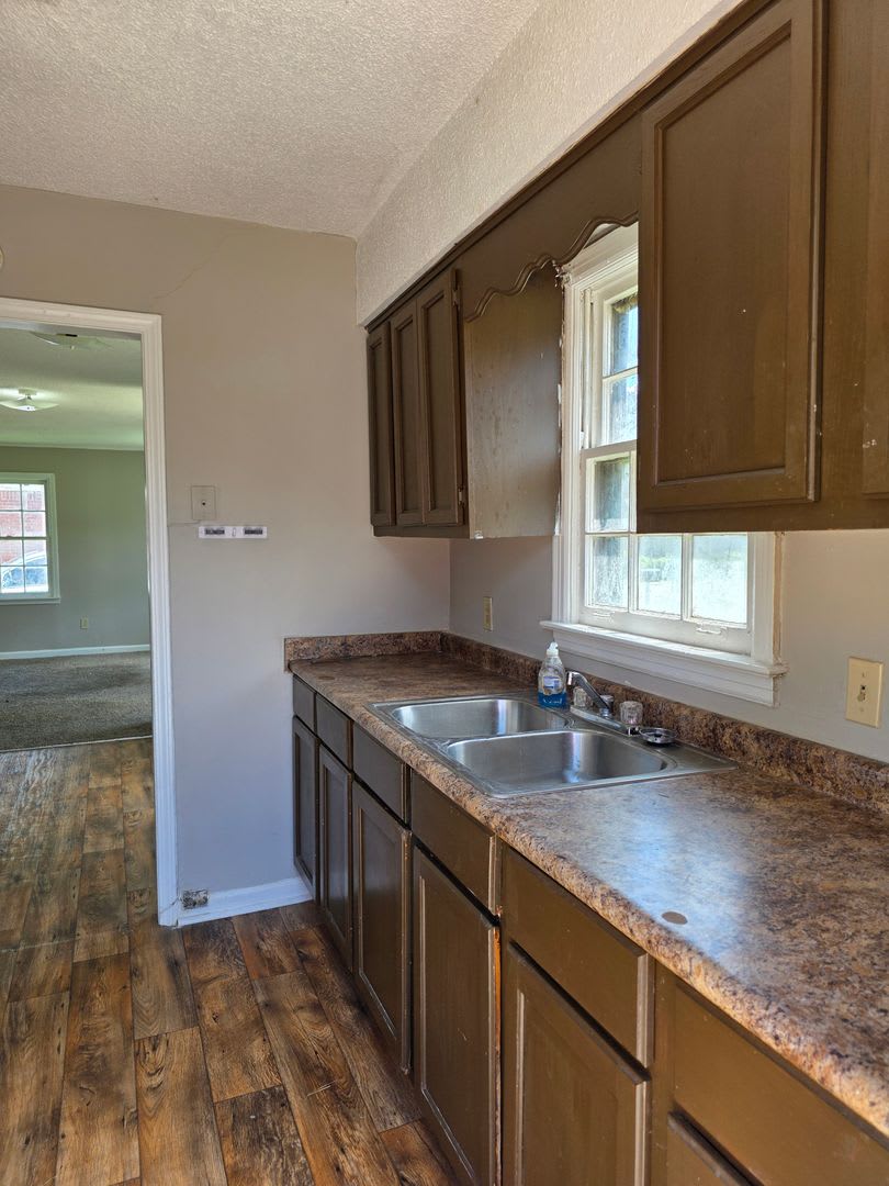 1808 Scottwood Street – photo 2