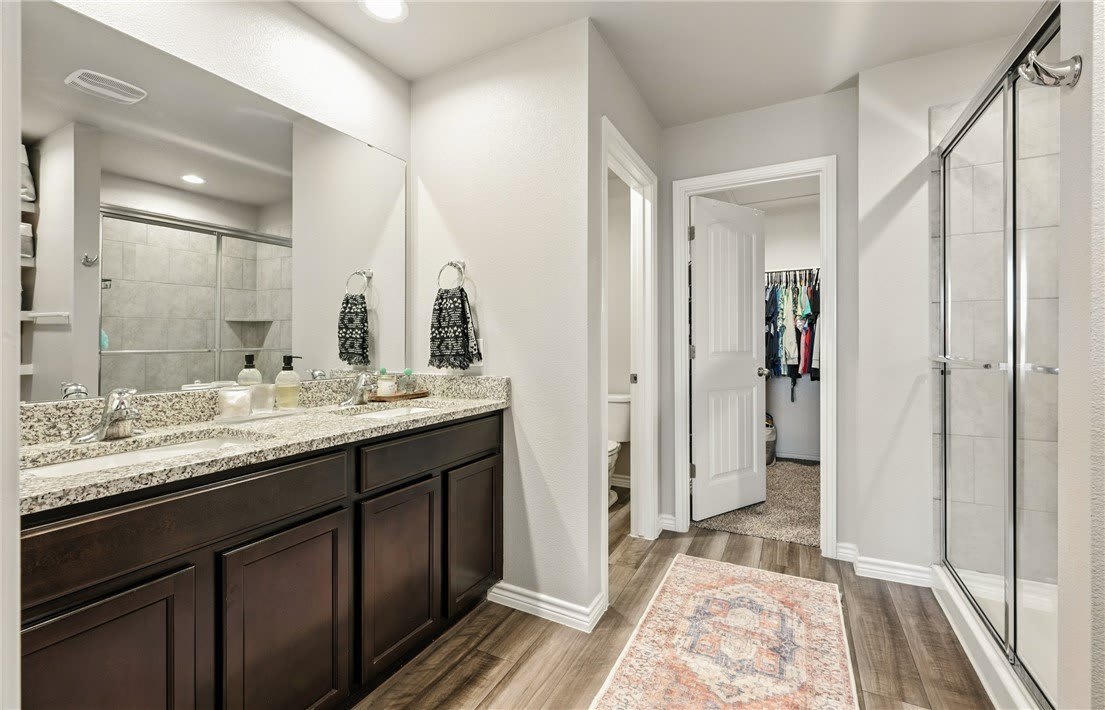 1293 Carnaby Street – photo 5