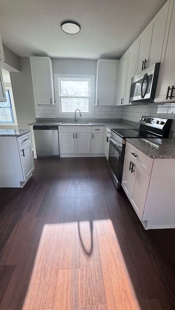 4 bed 2 bath in Decatur! – photo 5