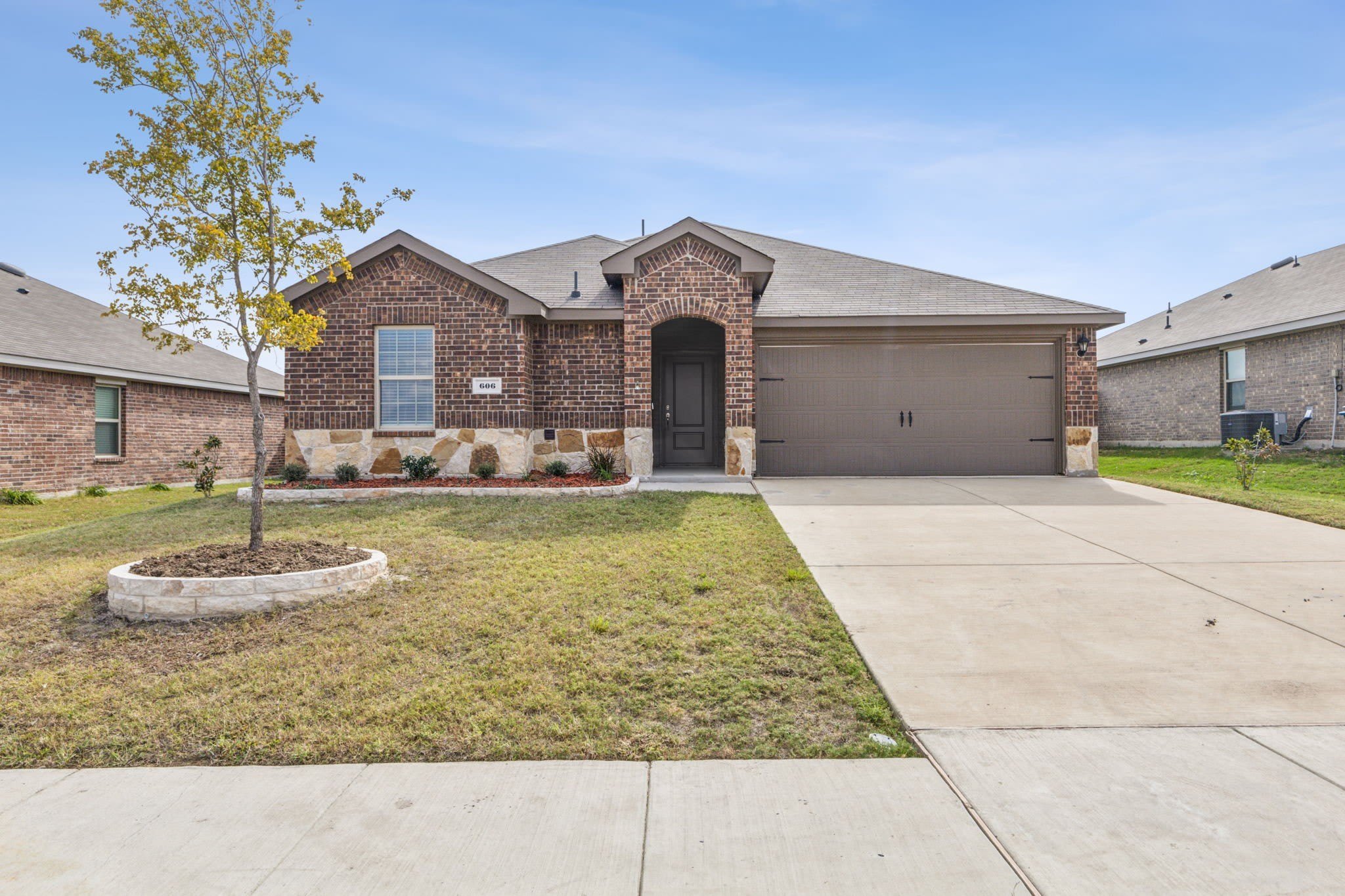 606 Wrangler Drive – photo 2