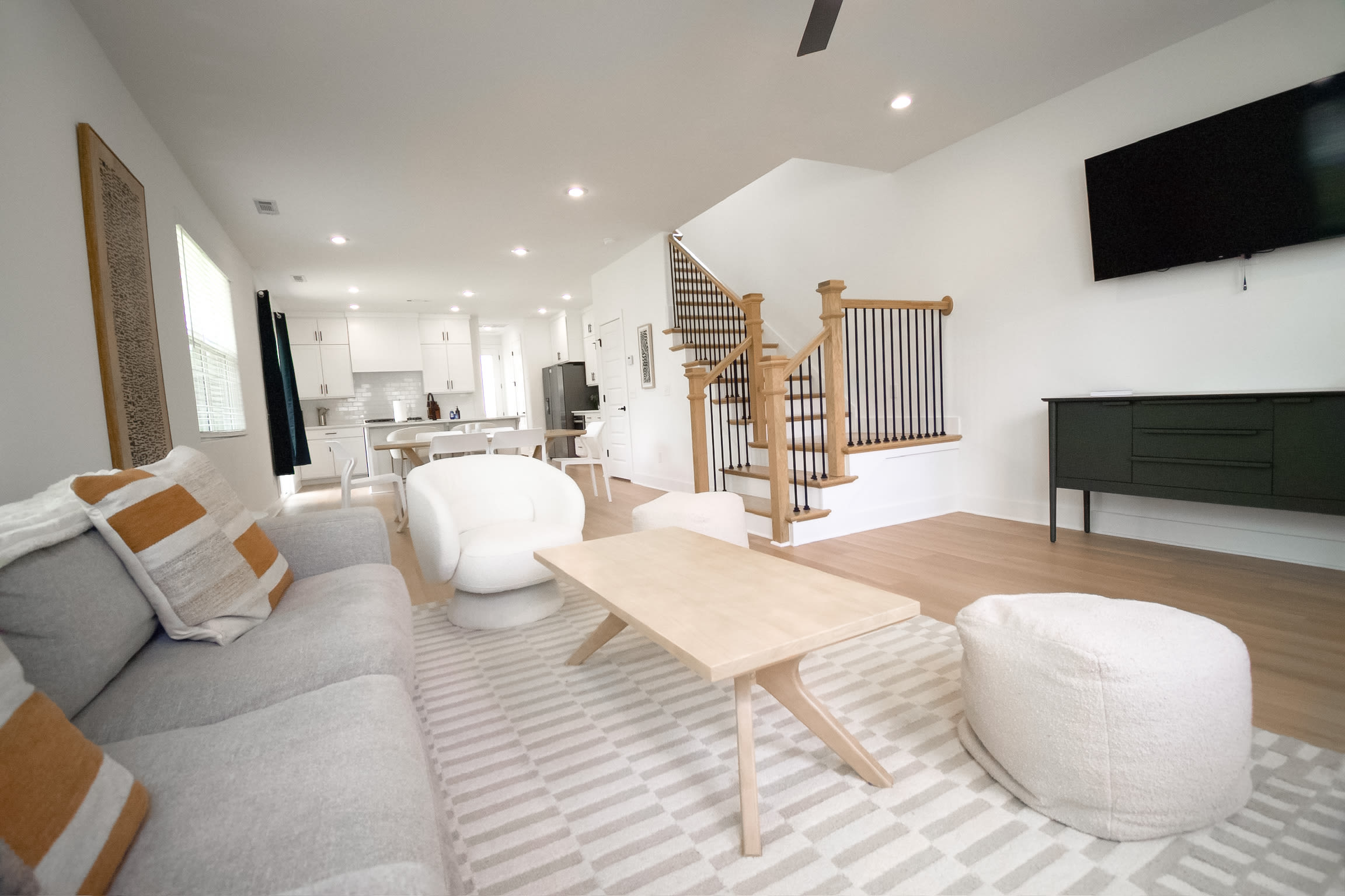 1332 Van Buren Avenue – photo 3