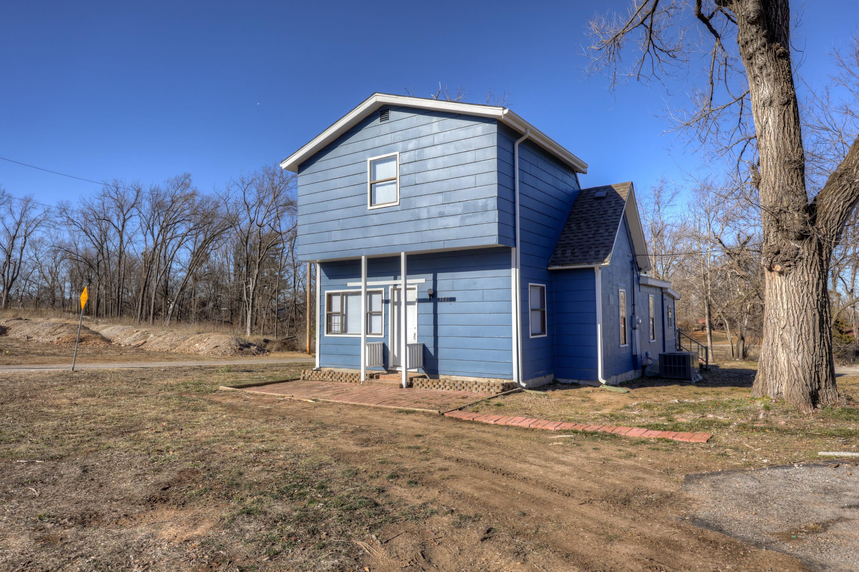 3801 Creswell Drive – photo 2