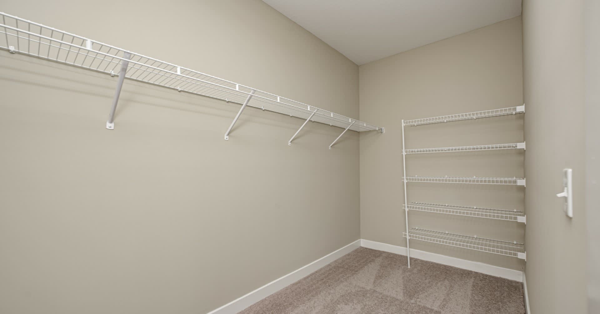 Legacy Towns Flats – photo 4