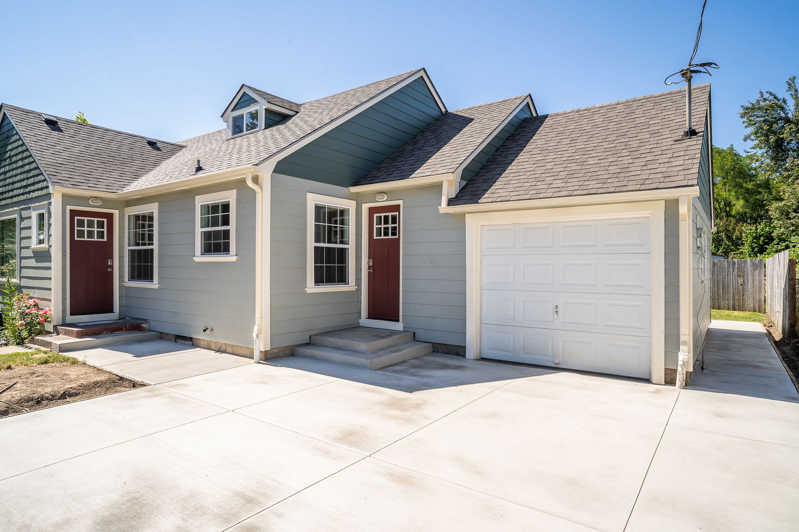 3-Bedroom 2 Bath Classic Cape Cod House (A/C) NE Albany, $2,395 – photo 1