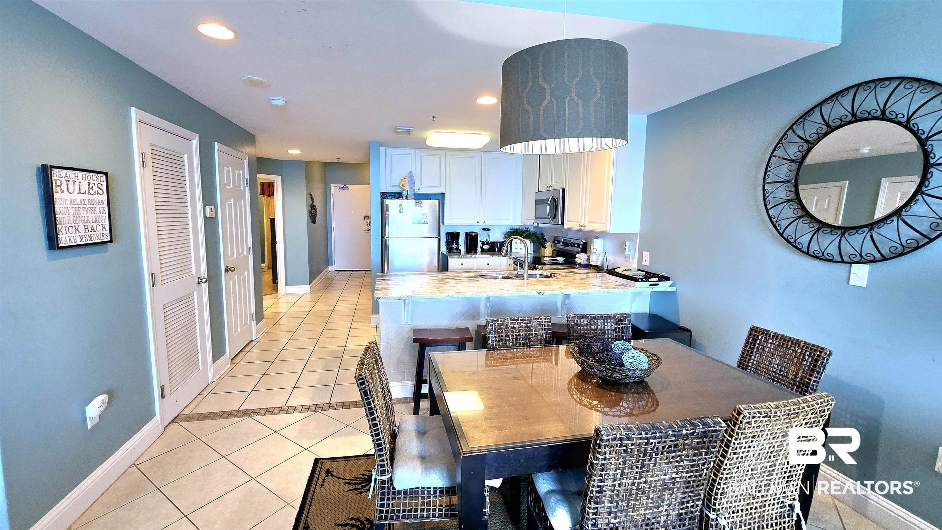 455 E Beach Boulevard – photo 3