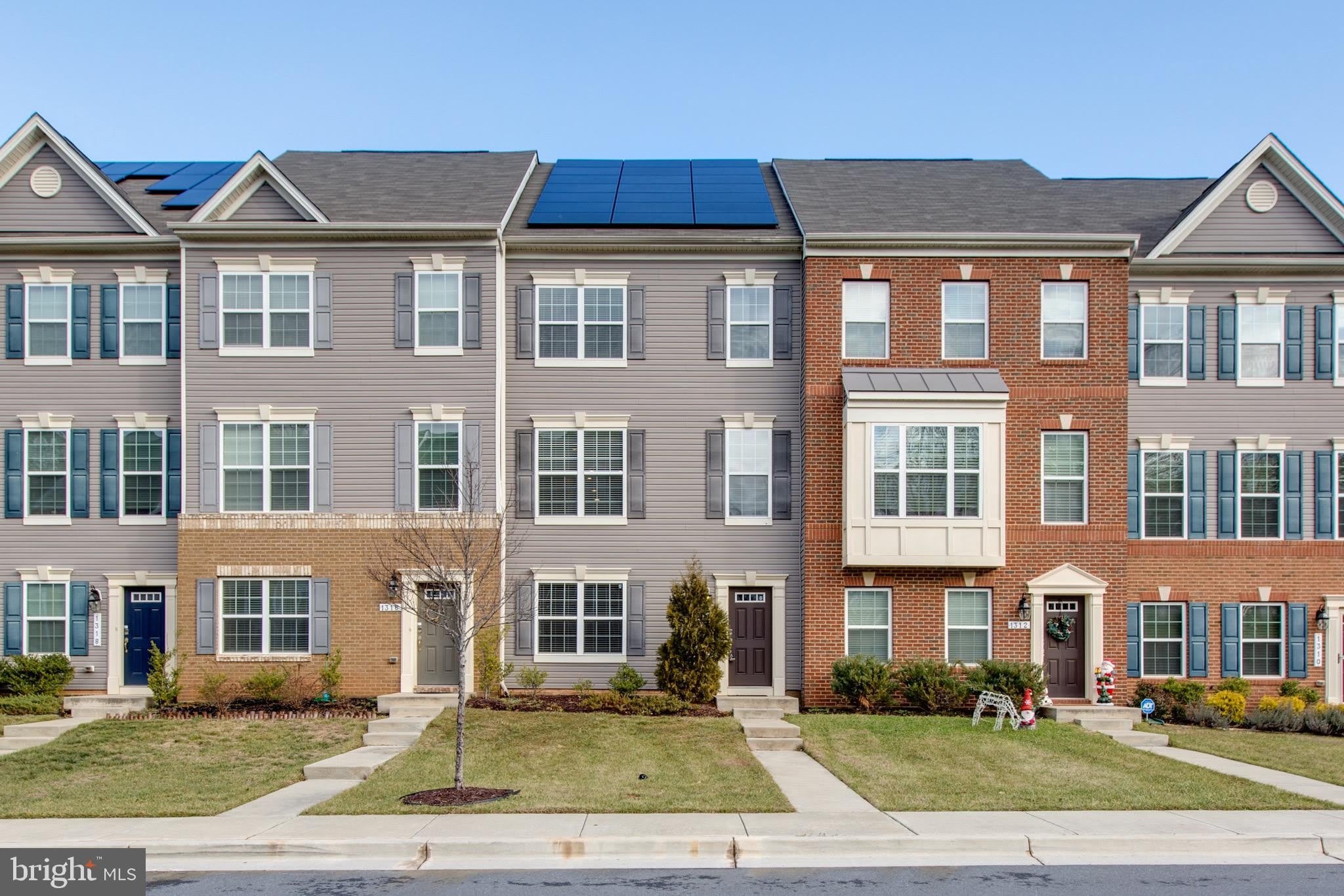 1314 HAWTHORN Drive – photo 1