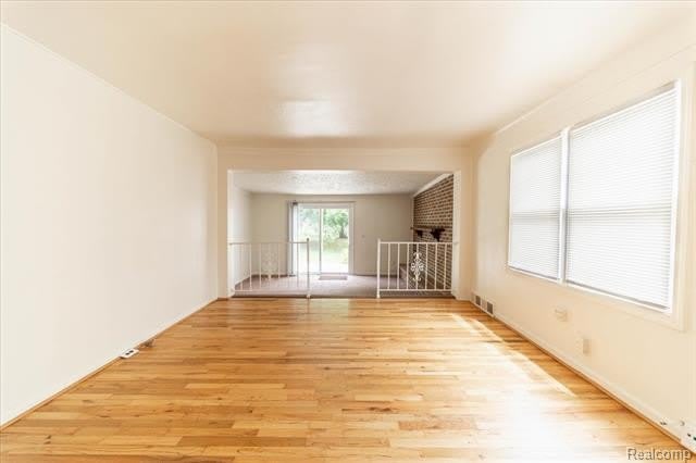 4335 Territorial Road – photo 3