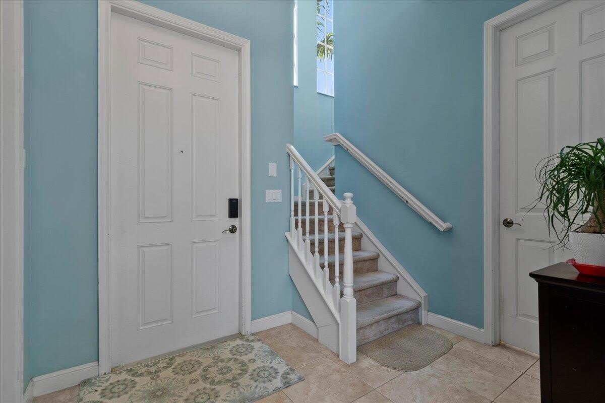 82 Stoney Drive – photo 2