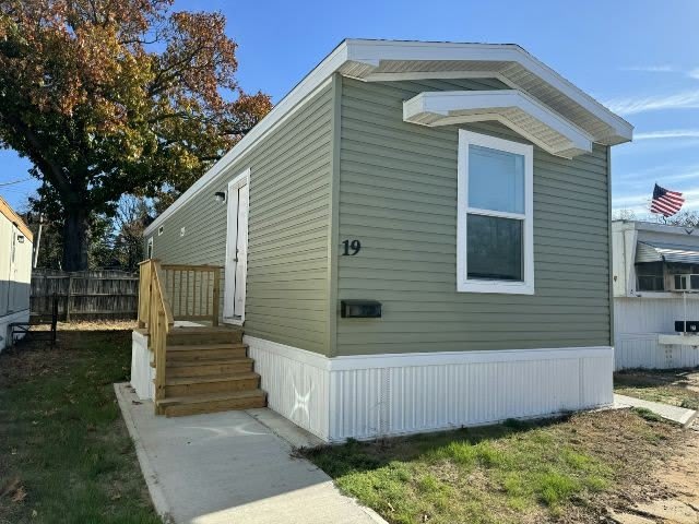 19 Ave A – photo 1