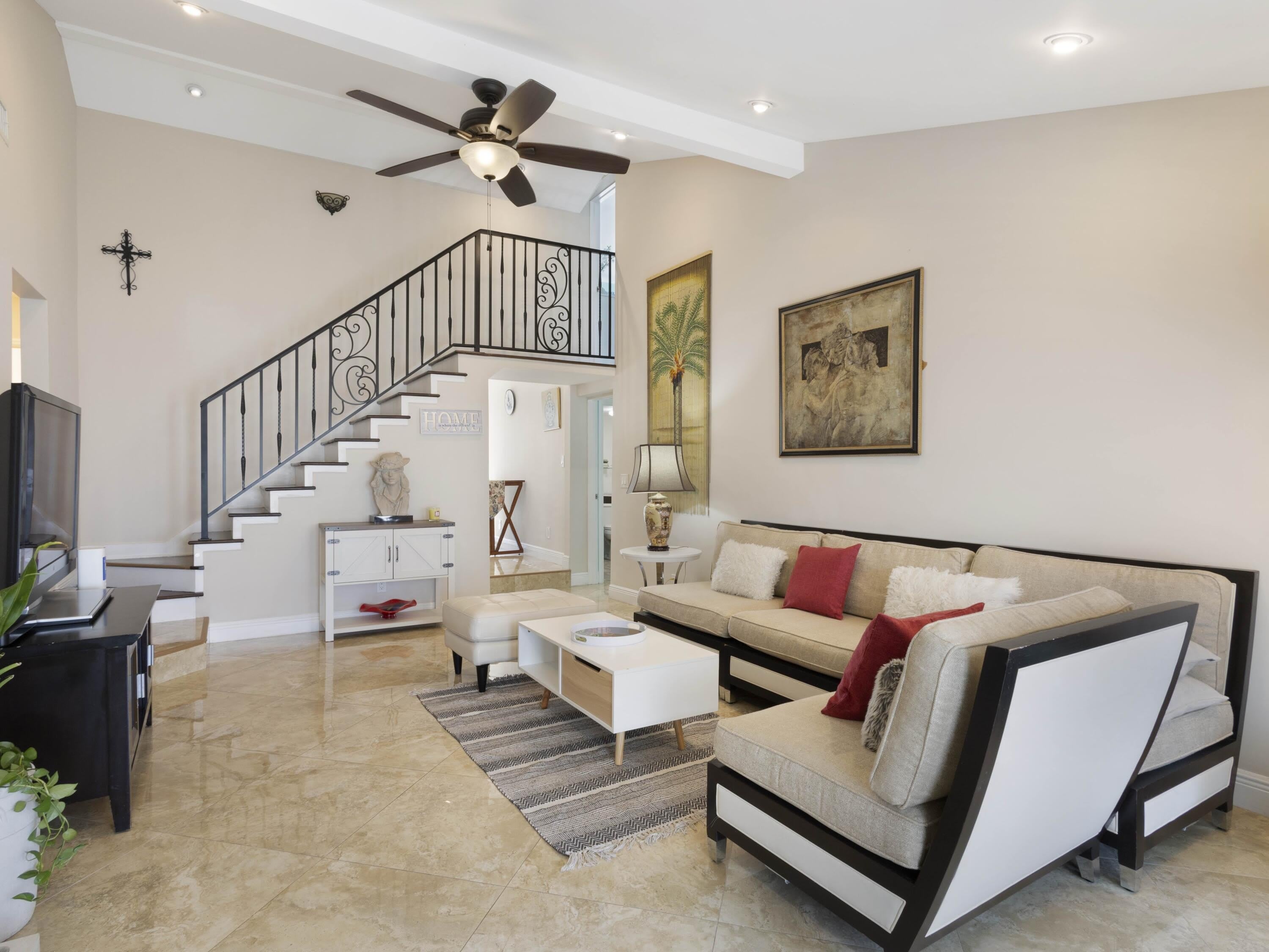 832 Green Street – photo 2