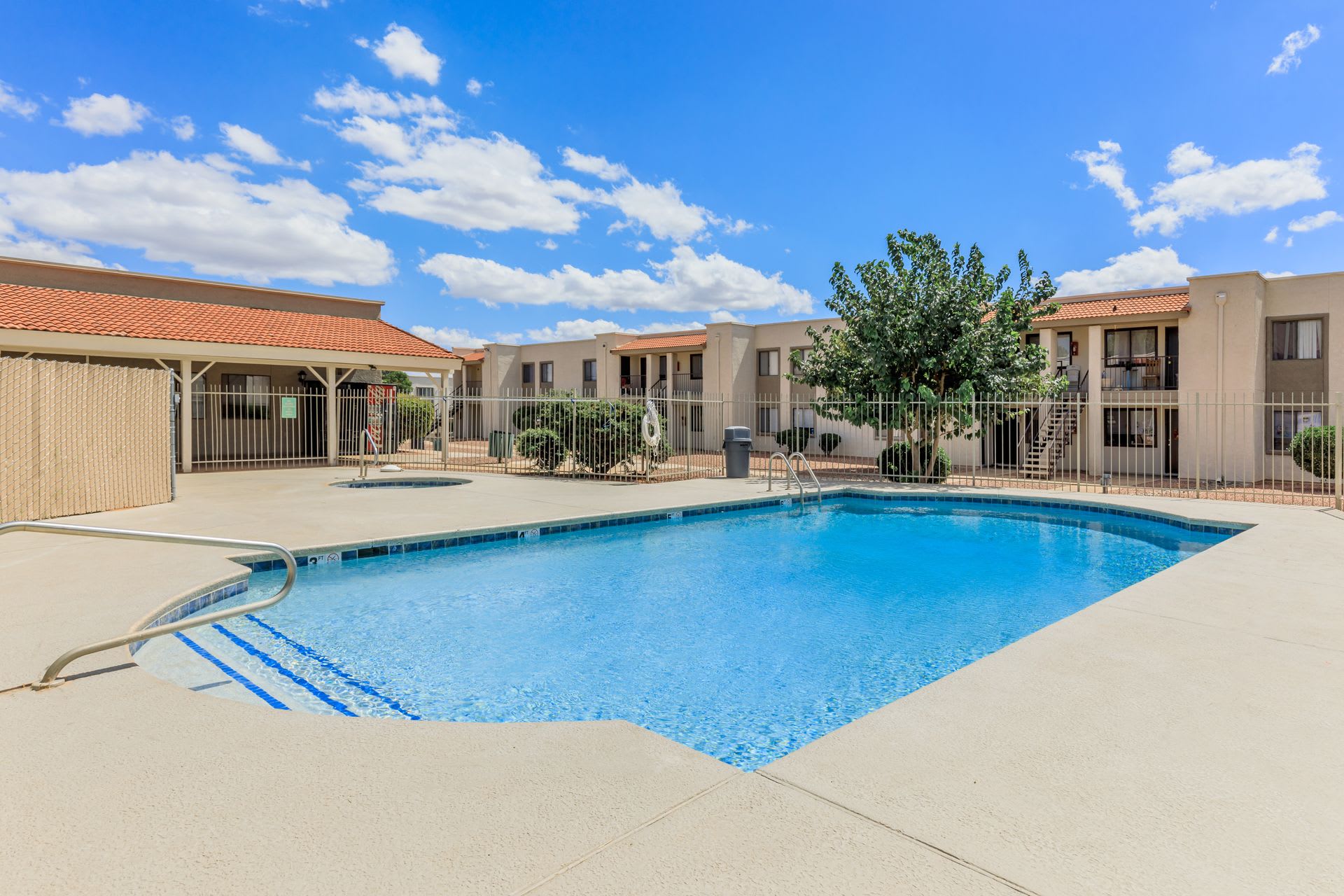 Falcon Court – photo 2
