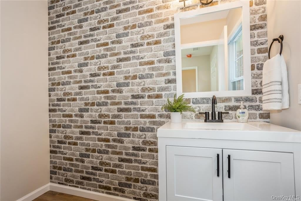 9 N Mcconnell Avenue – photo 4