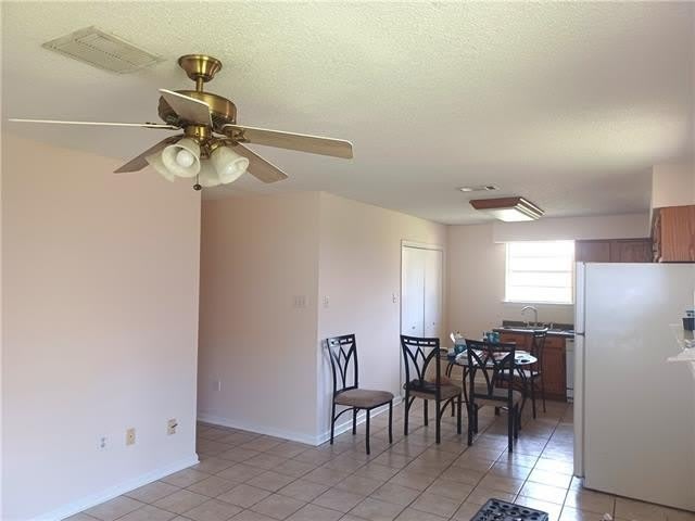19425 SLEMMER Road – photo 2