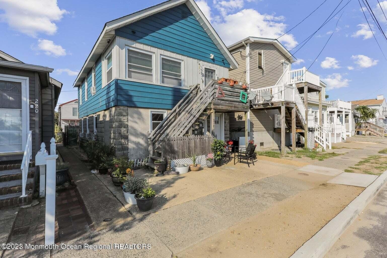 218 Porter Avenue – photo 3