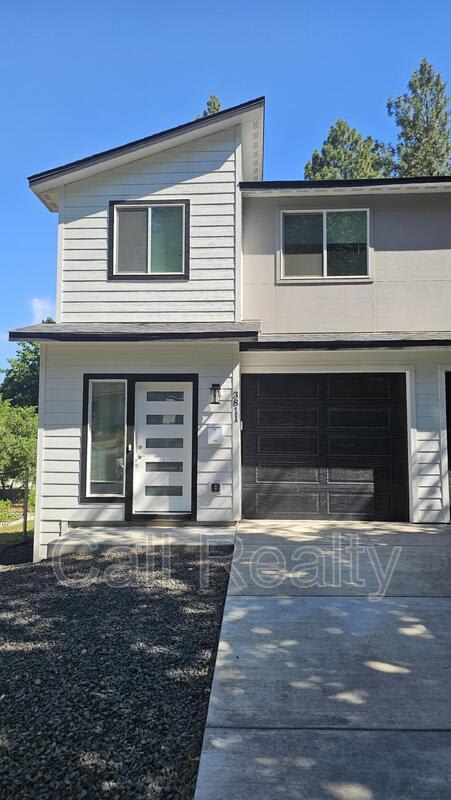 3811 E 12th Ave – photo 1