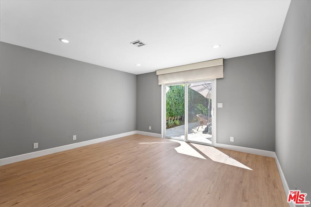 2809 S Canfield Ave – photo 5
