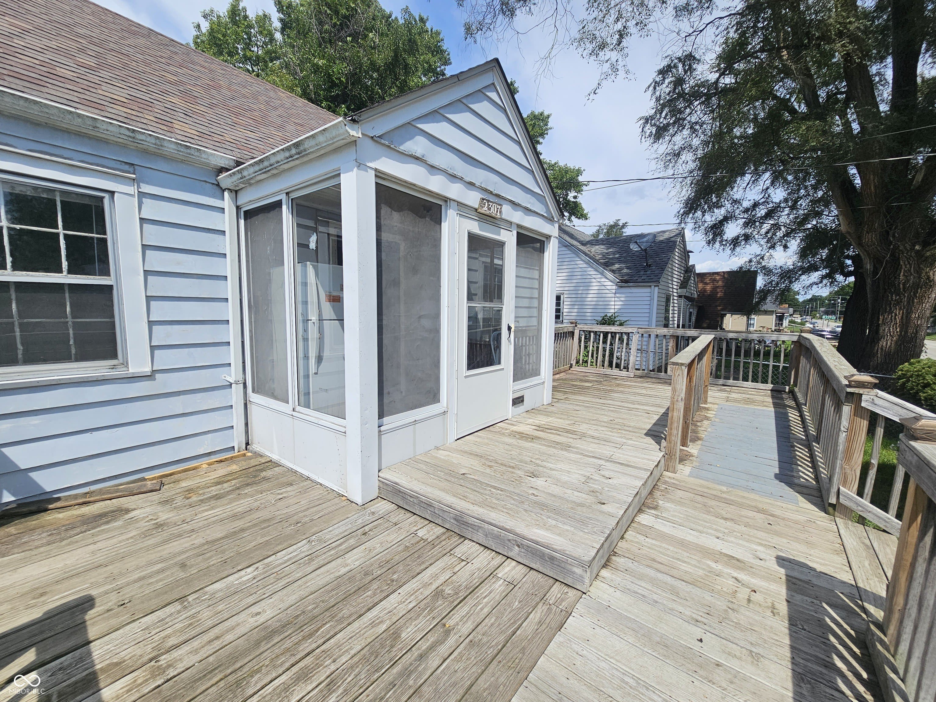 2307 Arrow Avenue – photo 4