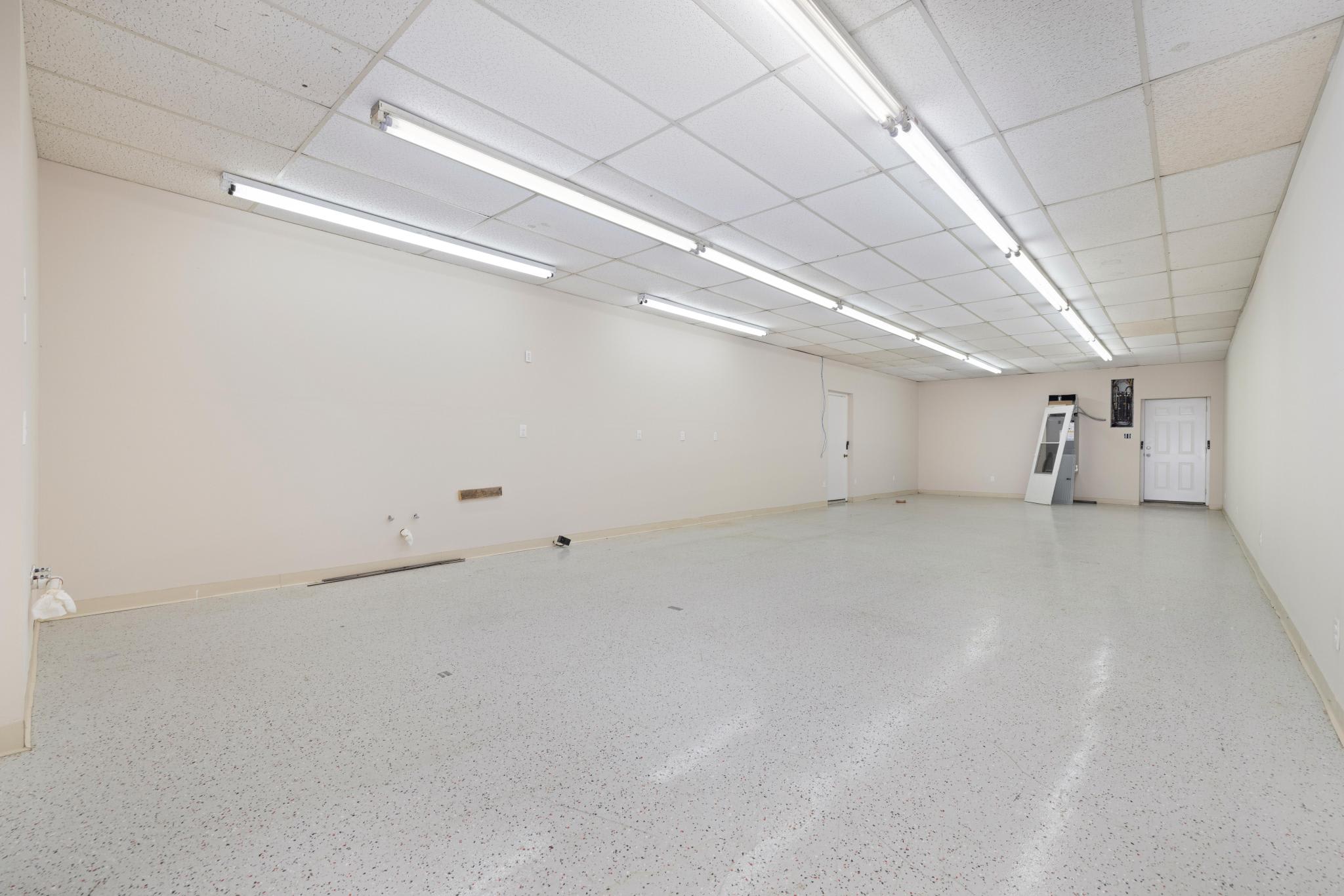 2908 Bloomingdale Road – photo 5