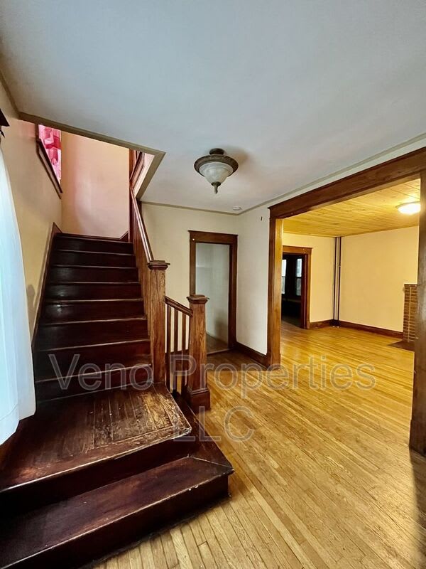 19 Kent St. – photo 3