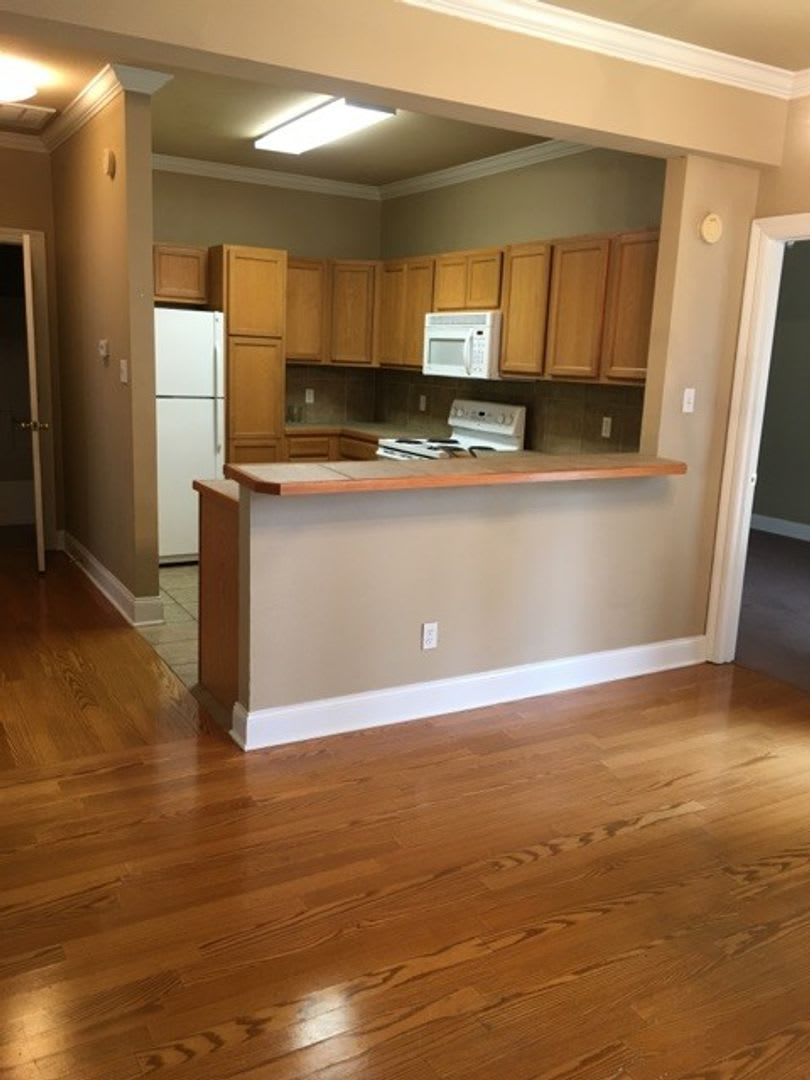 Penny Lane Condos – photo 3