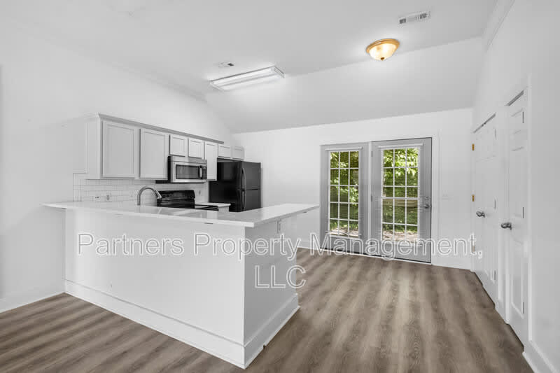 1128 West Hendrix Street – photo 4