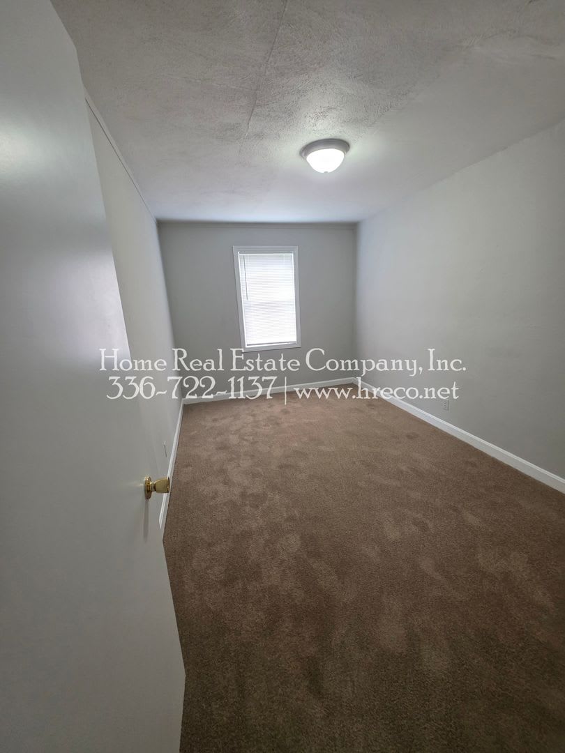 Fayetteville Village Apartments – photo 5