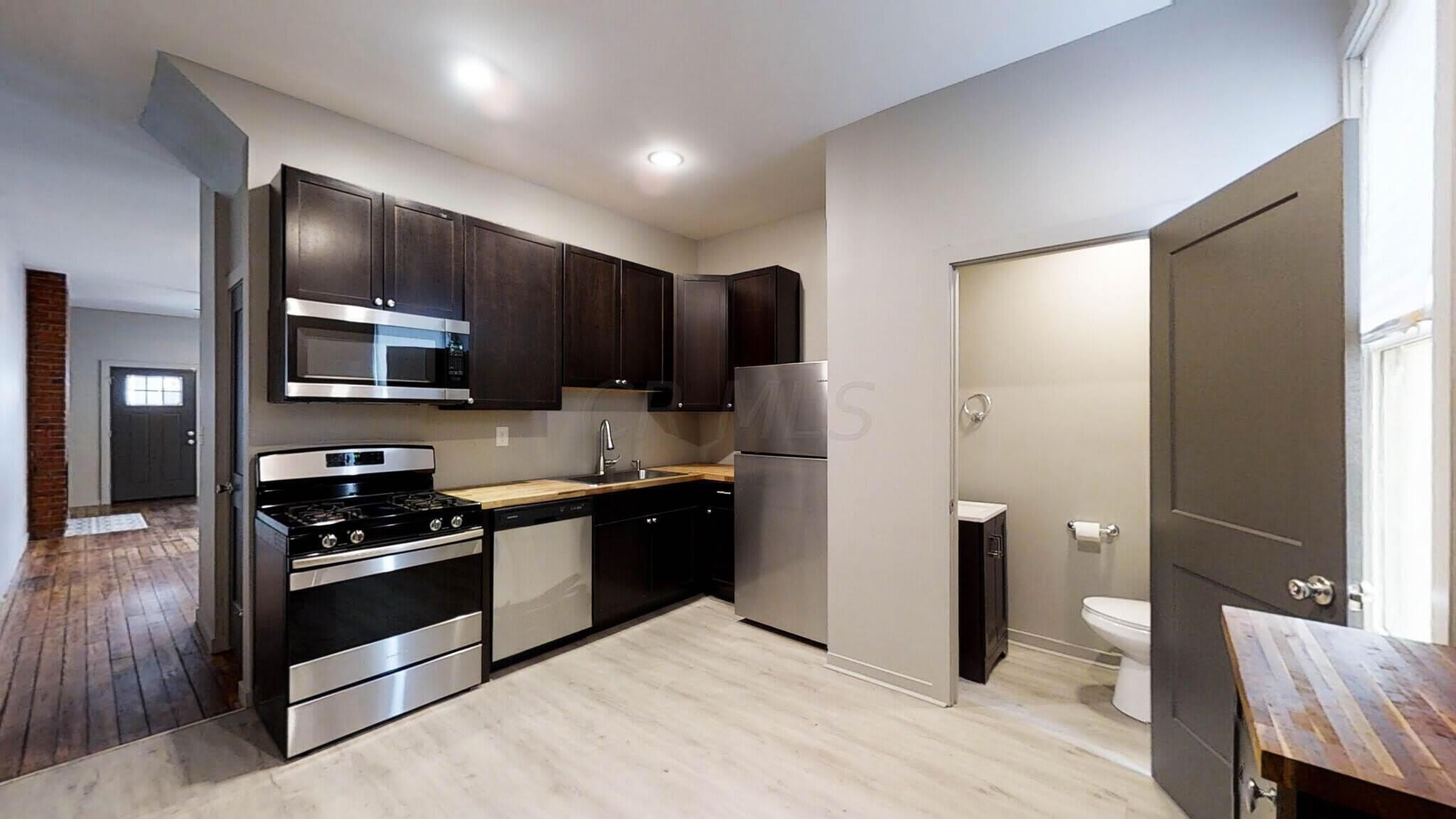 1242 E Mound Street – photo 3