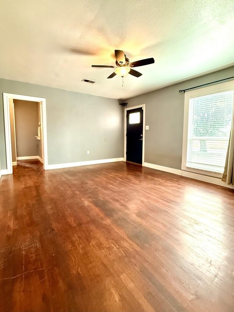 2000 W Kentucky Ave – photo 3