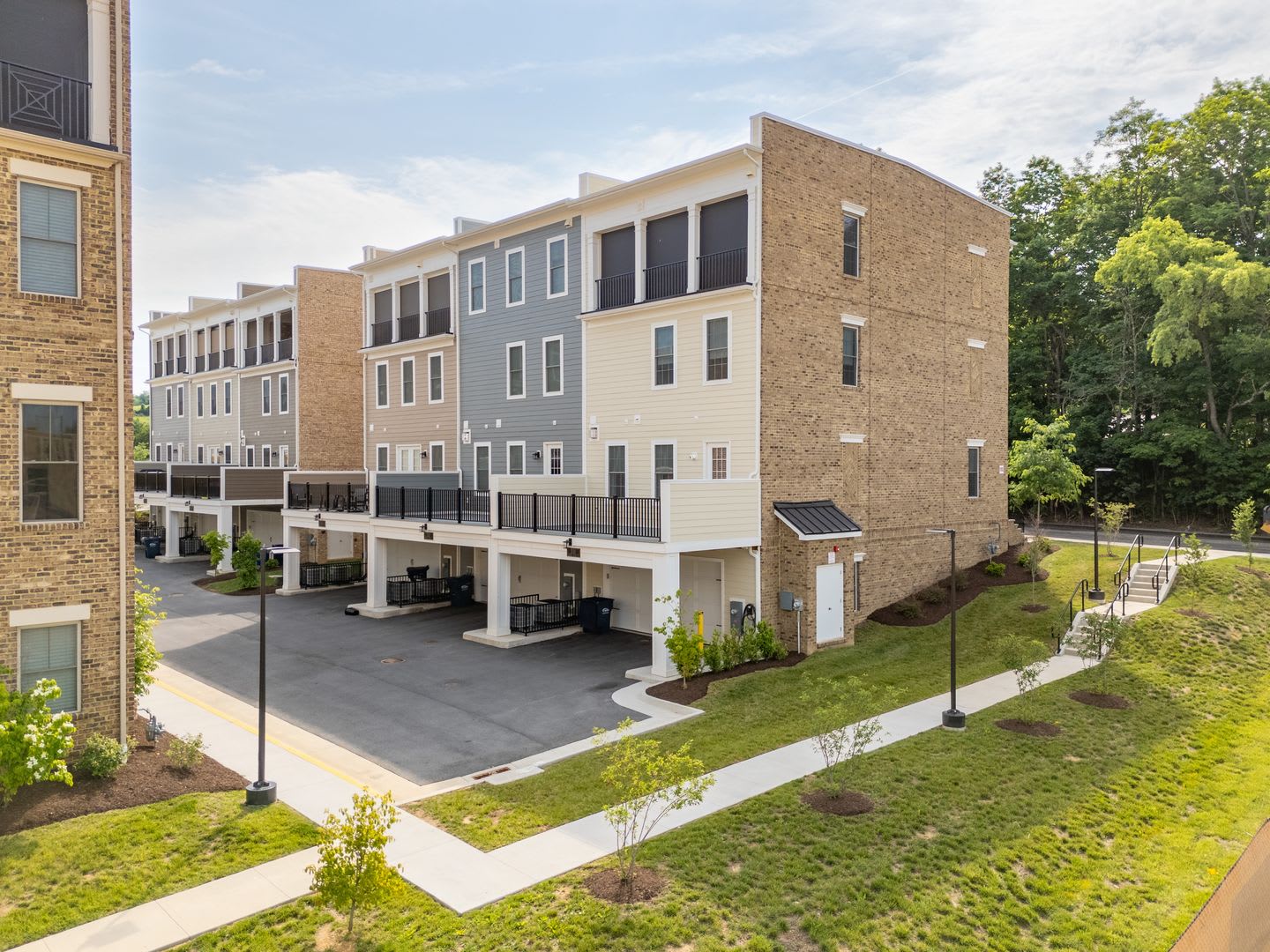 4 bedroom 4.5 bath townhouse @ Midtown! – photo 4