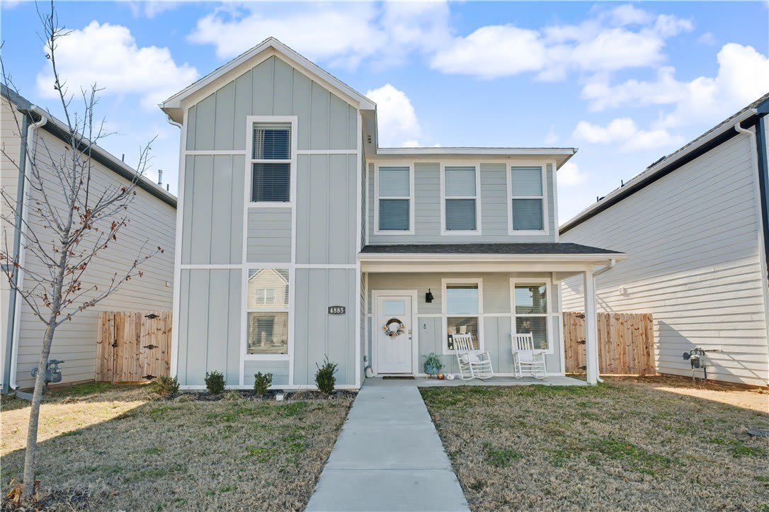 4885 W Triangle Street – photo 2