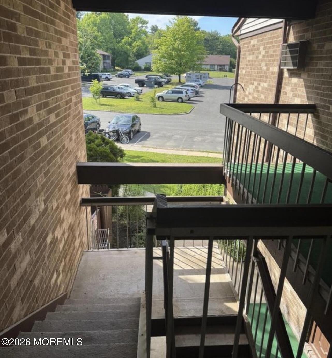 147 Amberly Drive – photo 3