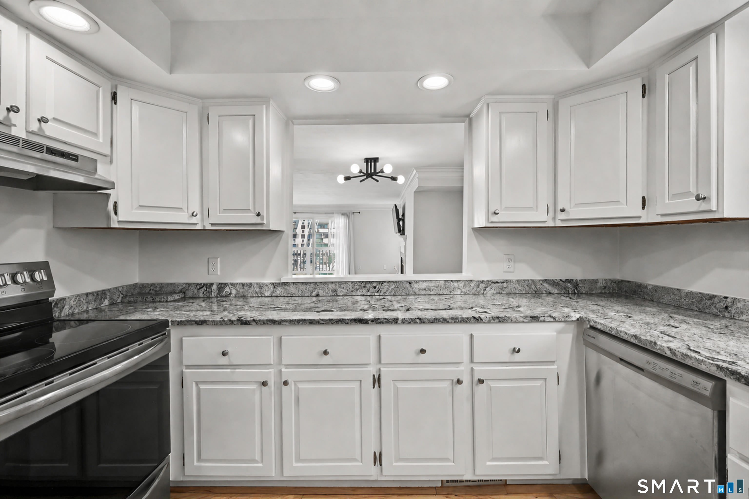 123 Harbor Drive – photo 3