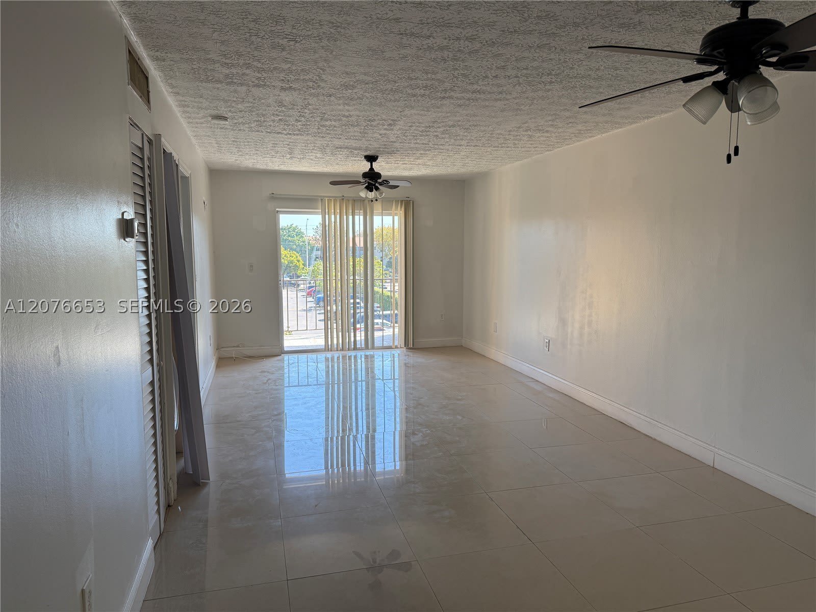 6055 W 19Th Ave – photo 1
