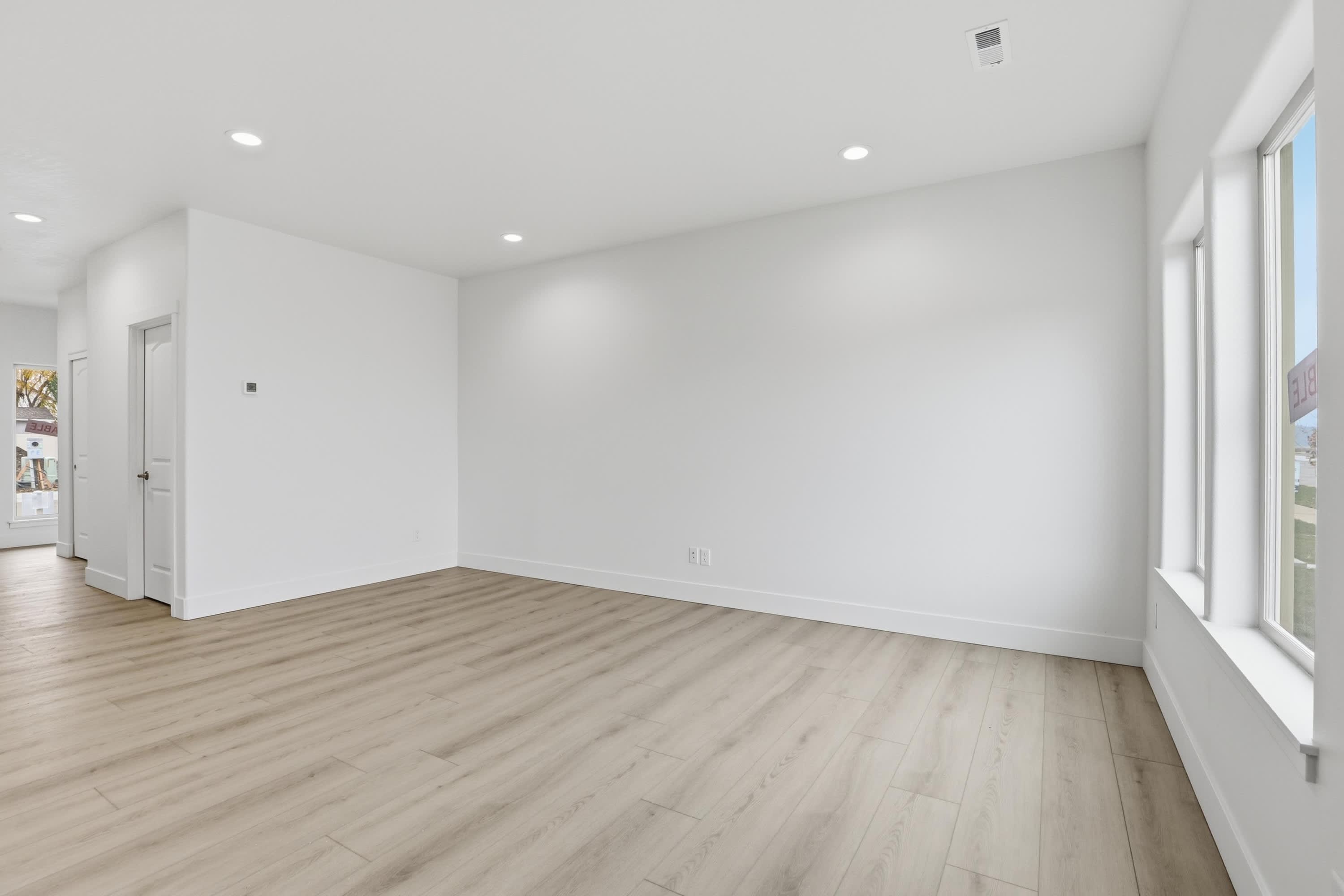 639 Creative Way – photo 3