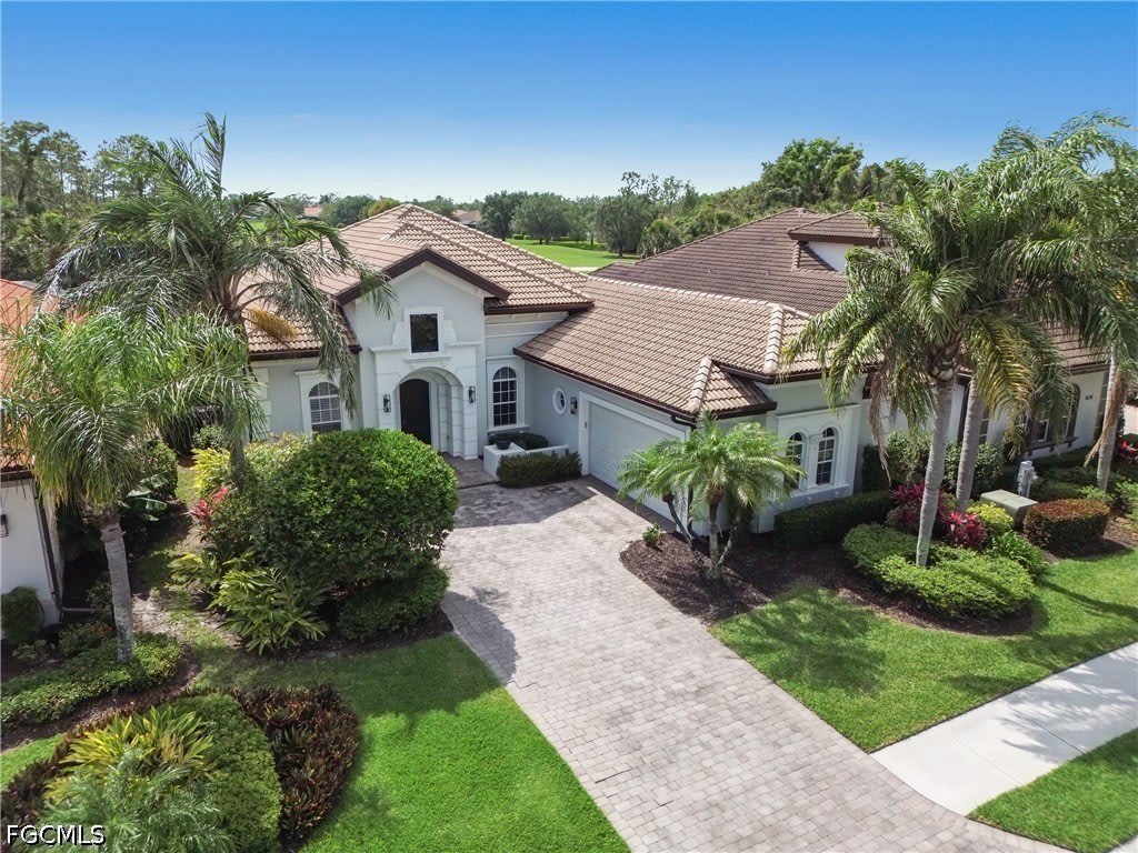 7672 Sussex Court – photo 1
