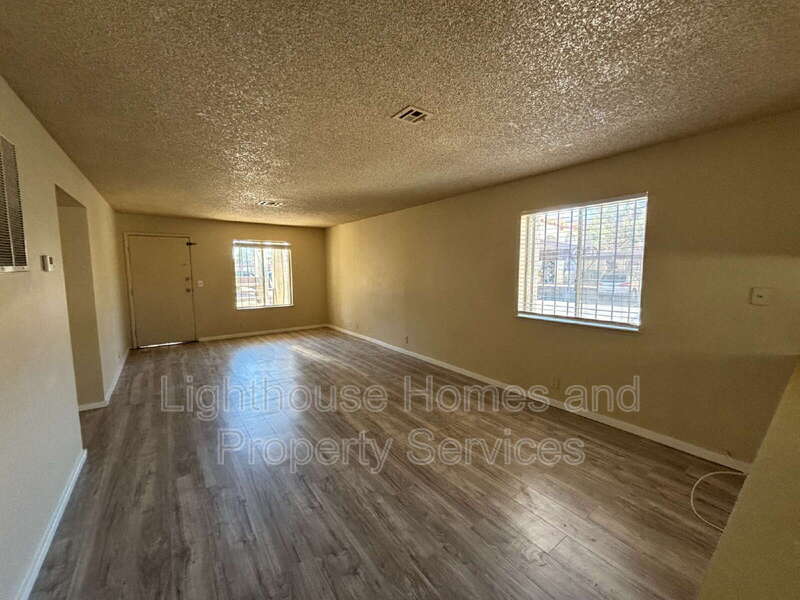 3231 Jericho St – photo 5