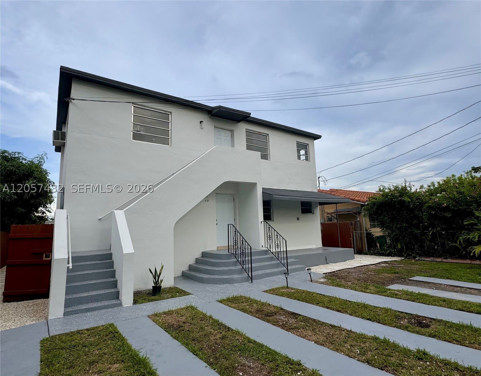 131 NW 32nd Ct – photo 1