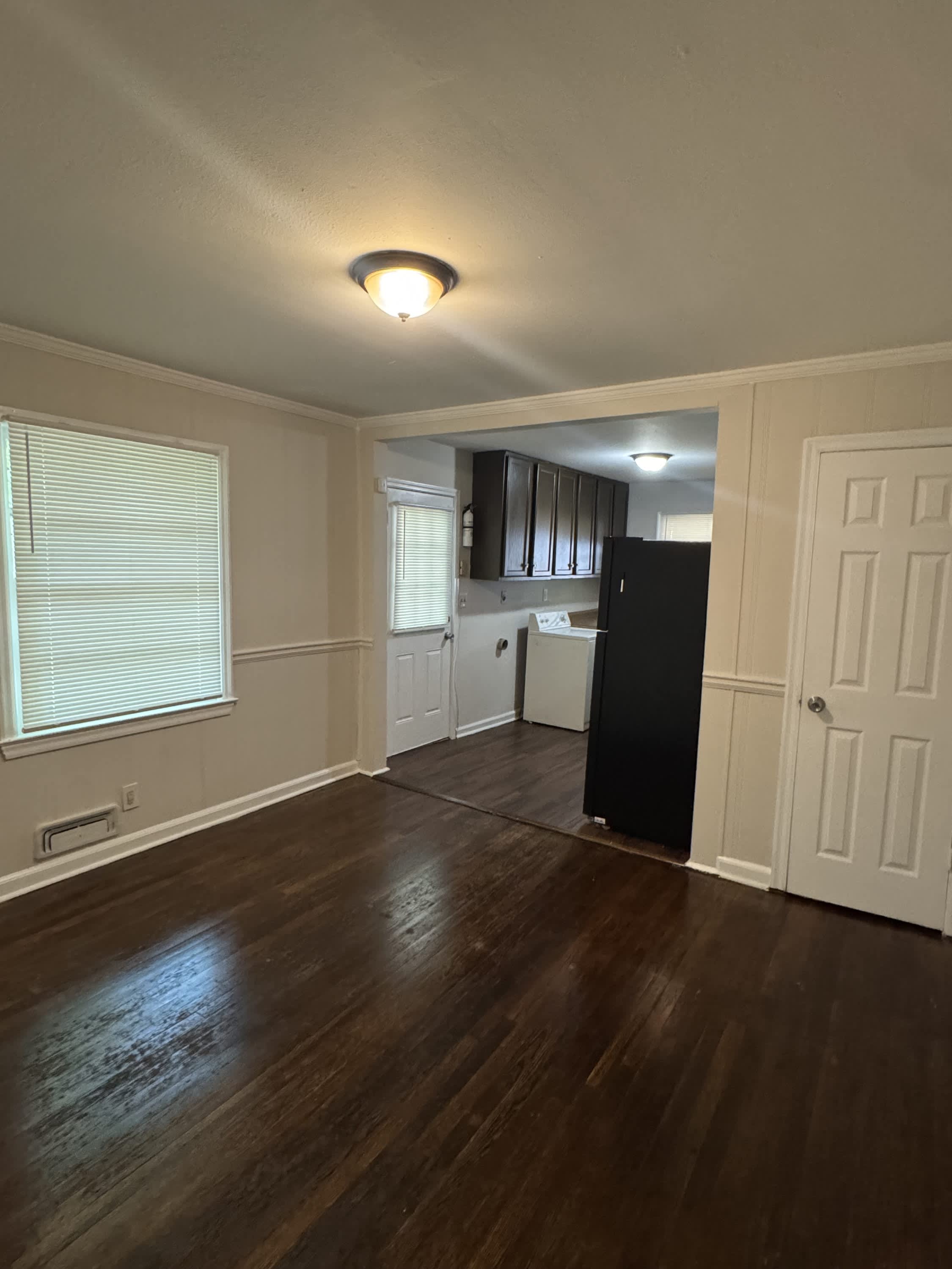 323 Bromack Drive Southeast – photo 4