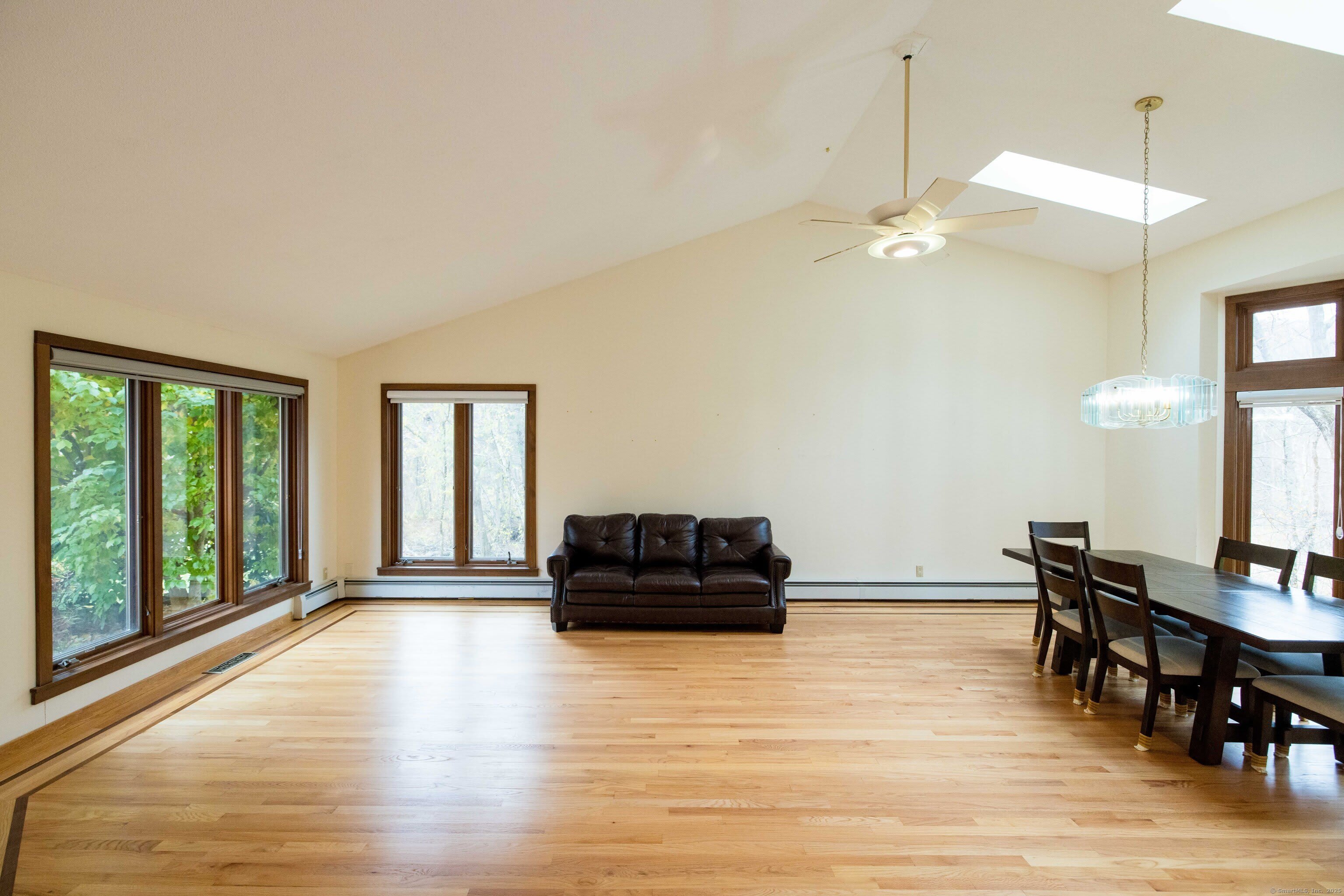 18 Clifford Avenue – photo 4