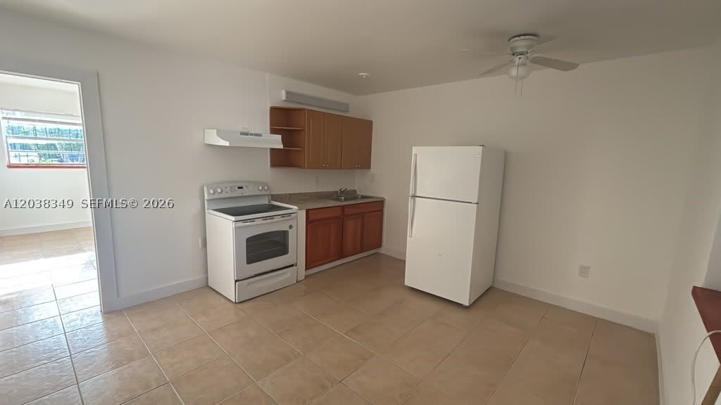 8450 NE Miami Ct – photo 1