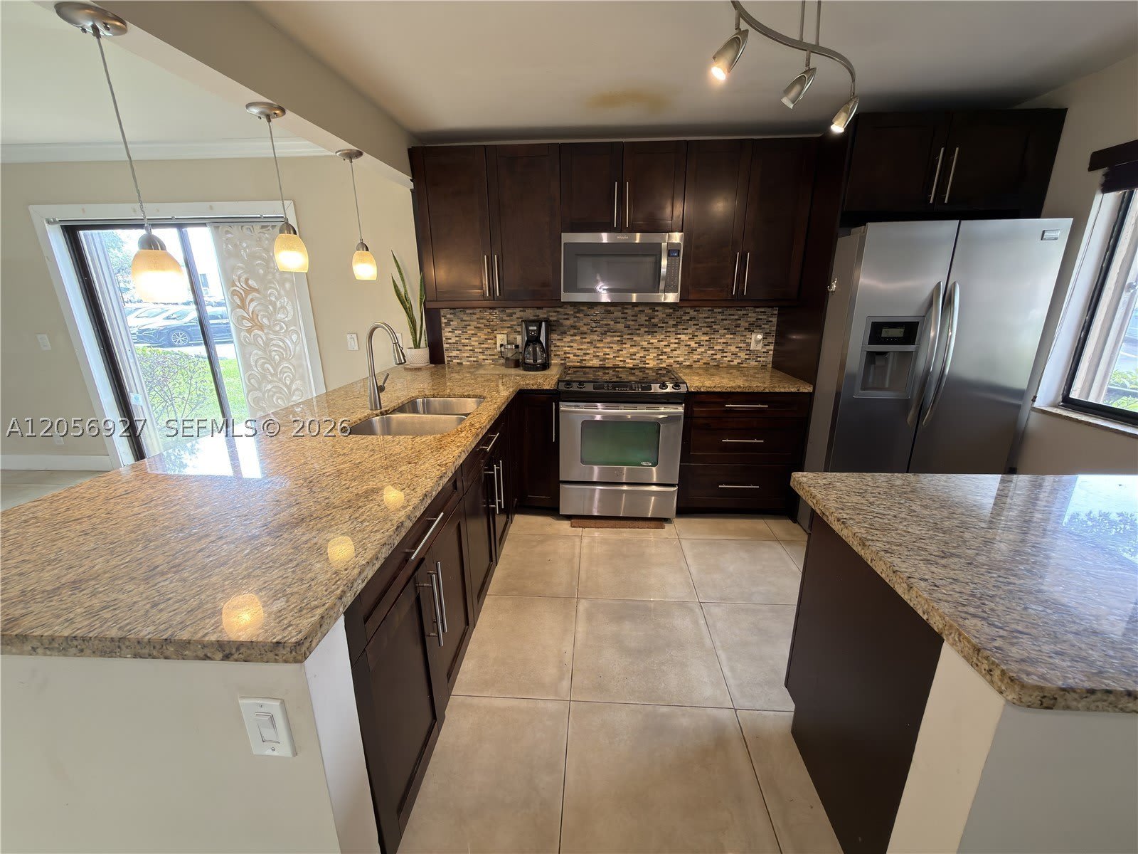 320 Racquet Club Rd – photo 5