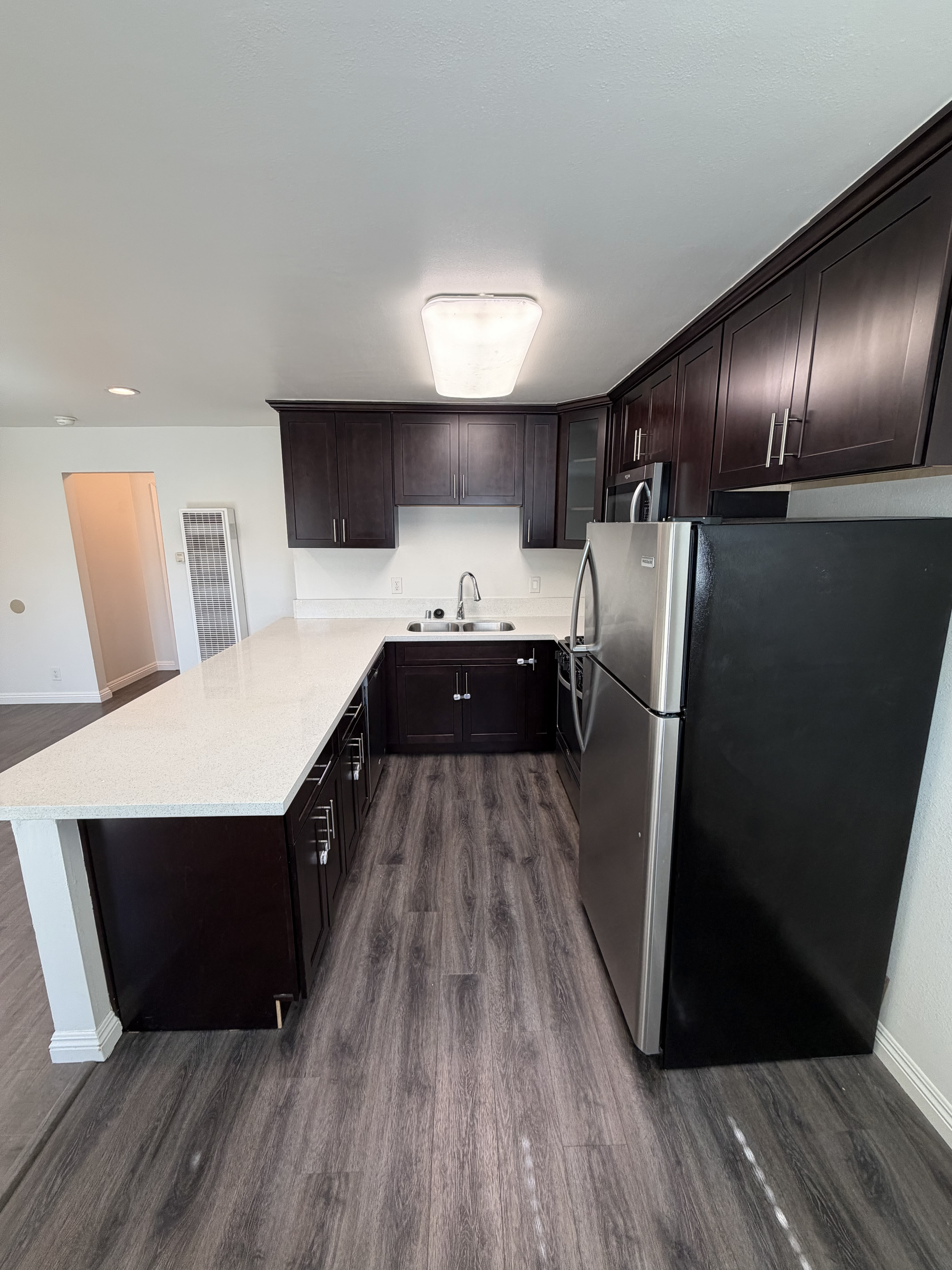 278 E Washington Blvd – photo 1