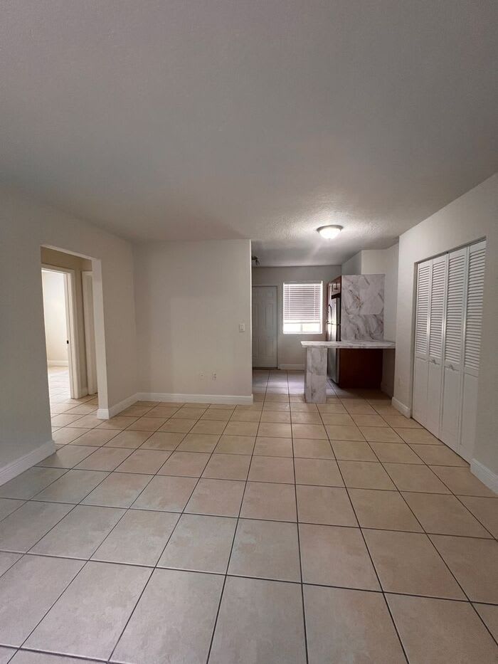 31 Menores Avenue – photo 3