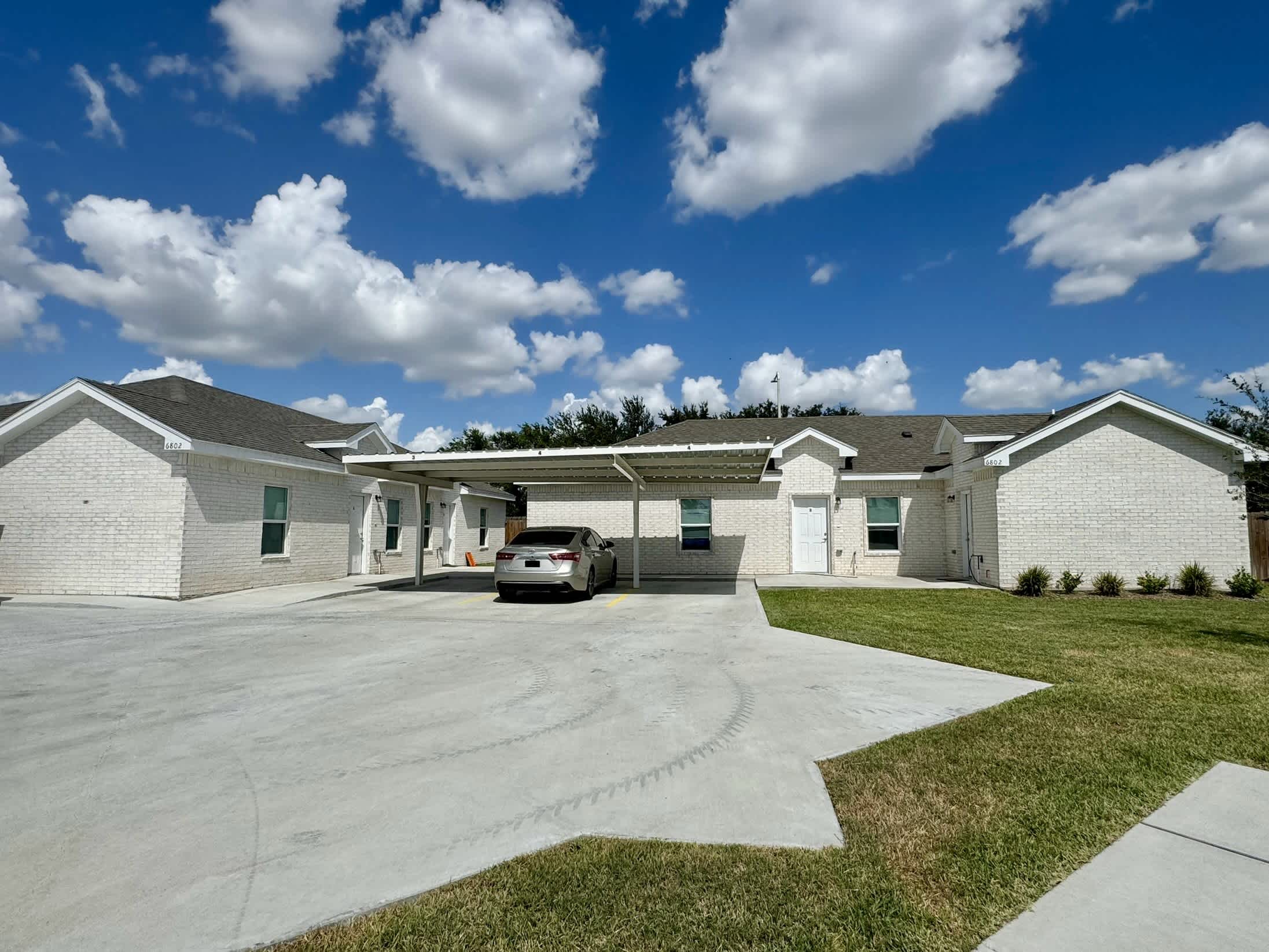 6802 North 56th Lane – photo 3